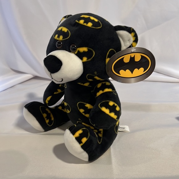 Super Cute Super Hero! 10” Plush Sixflags Batman Bear Toy Pre-Owned with Tags - Picture 2 of 5